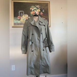Men’s military trench coat 42R